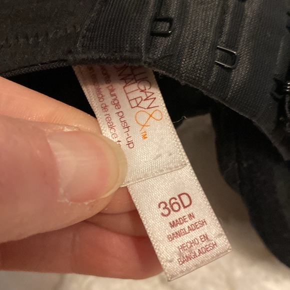 Bra bundle size 36D - Picture 7 of 7